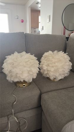 White Feather Table Lamps with Gold Base – Set of 2