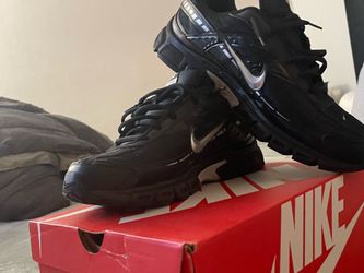 Nike shoes for sell size 11.5