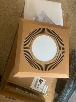 Exhaust Fan with 3 light setting- NEW