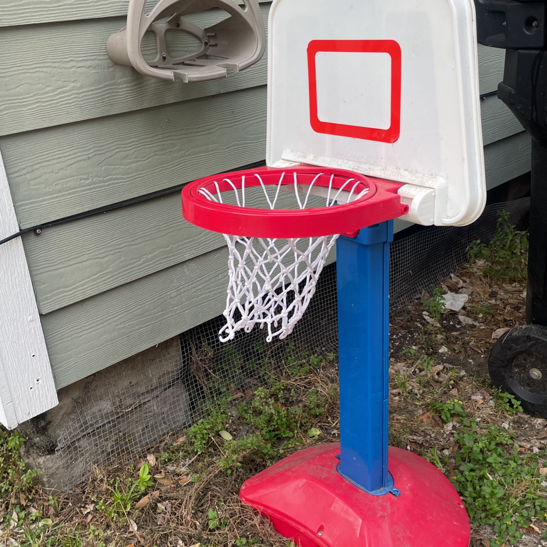 Free Child Size Basketball Hoop