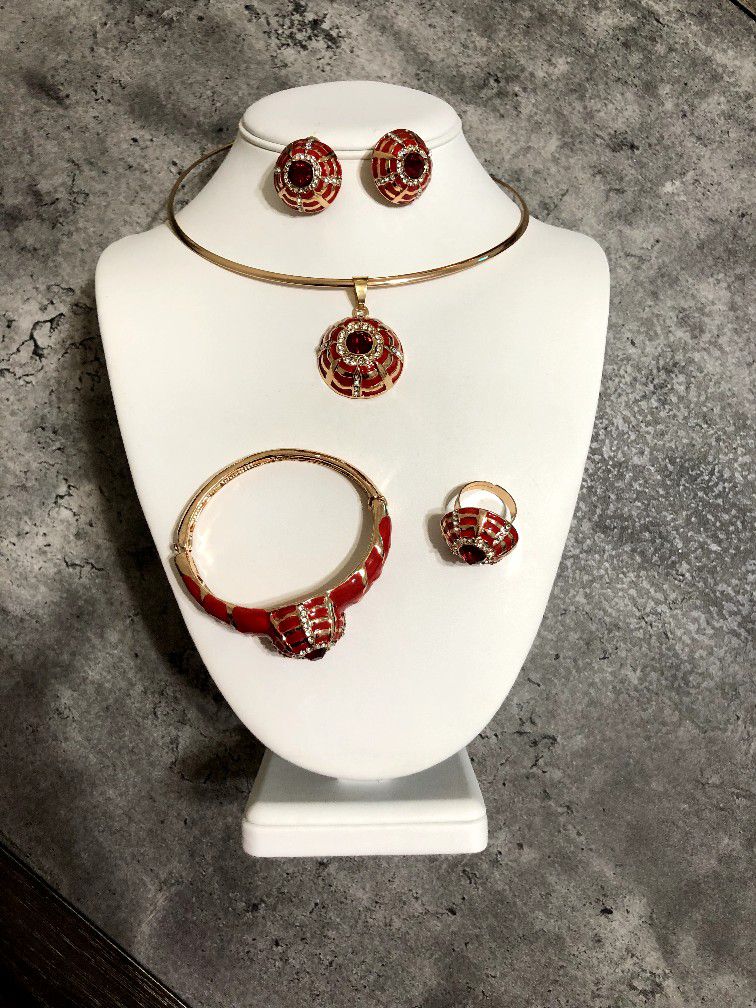 Necklace, Bracelet, Ring And Pair Of Earrings