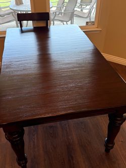 Pottery Barn Montgomery Dining Set