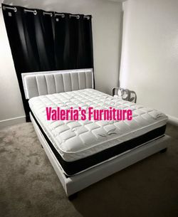 New queen bed with mattress