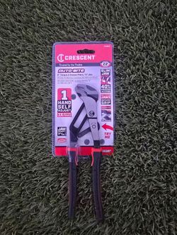 1 hand self adjust Crecent Pliers