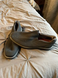 Mens Shoes 9-9.5 / 25$-40$