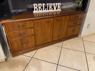 Tv holder