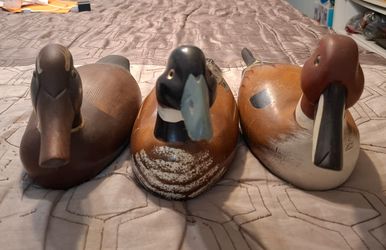 3 wooden Ducks. Davie Fl 33324