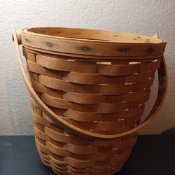 GORGEOUS Handwoven 1995 Longanerger 10" Fruit Basket