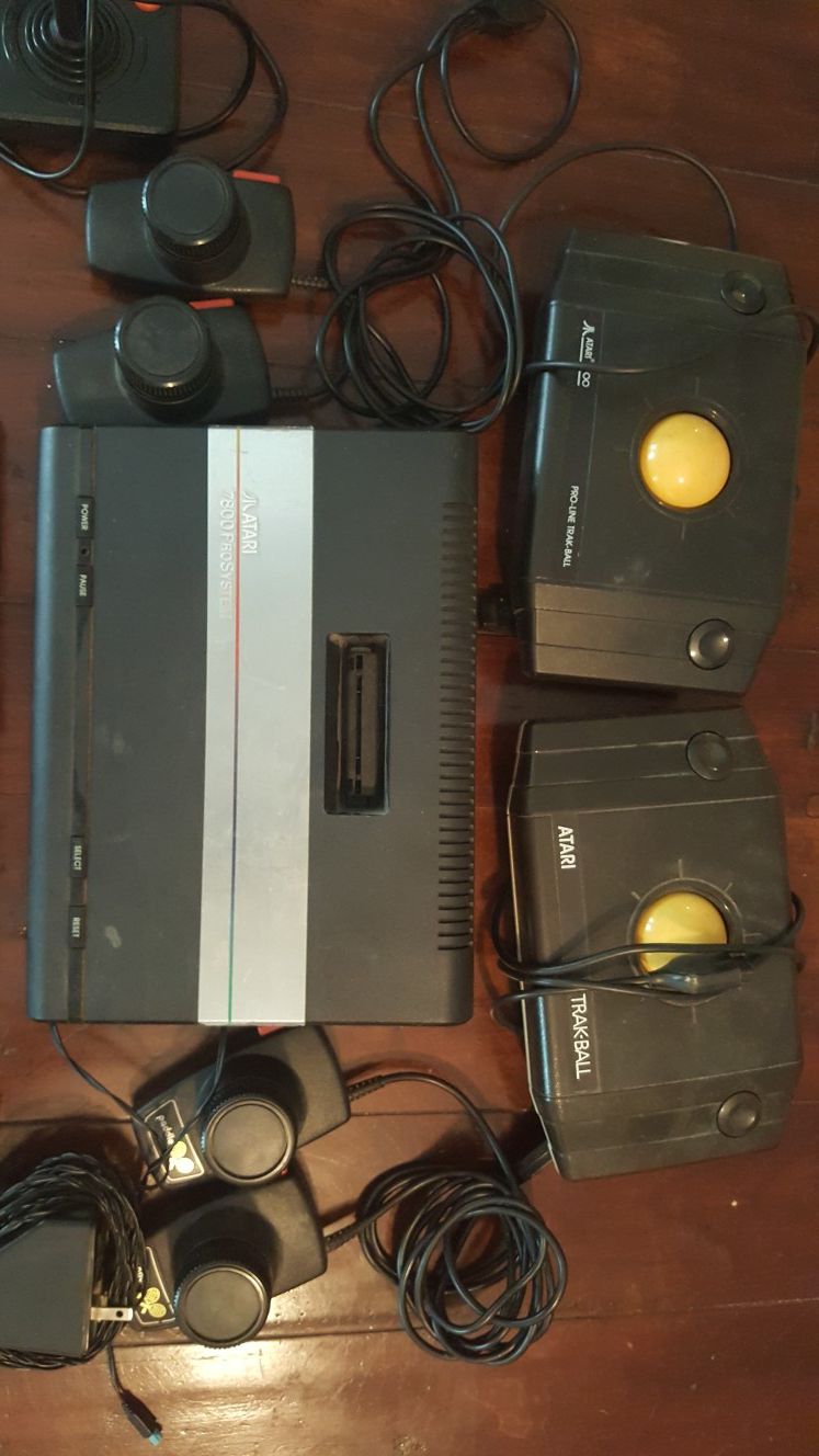 Atari 7800 system with extras!