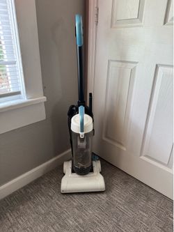 Black and Decker Vacuum