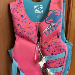 KIDS HYPERLITE LIFE JACKET (30/50 Lb)