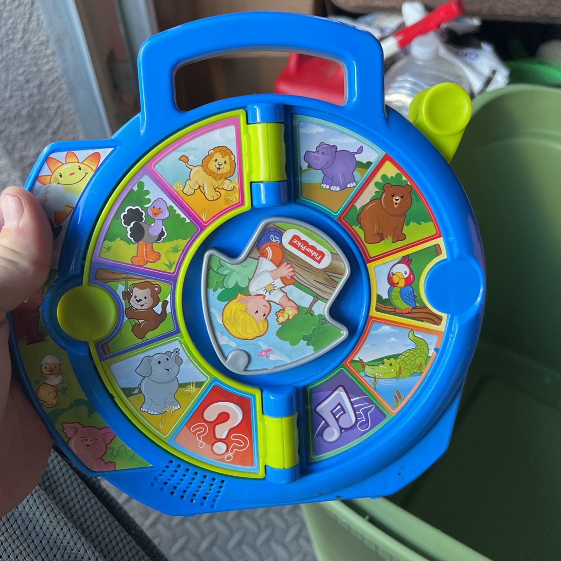 Fisher Price Barn Yard Animal Noise Maker Spinner