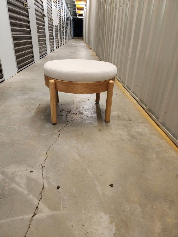 Mid-Century Modern Footstool – 20” Round