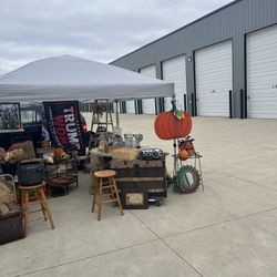 Storage Unit/garage Sale