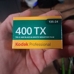 Kodak TRI-X 400 BLACK & WHITE NEGATIVE FILM