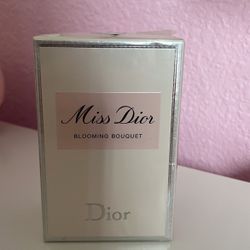 Miss Dior Perfume