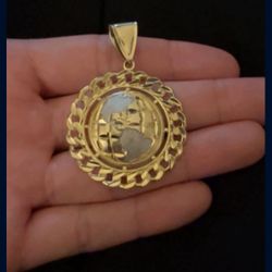 14k Gold Globe Pendant 
