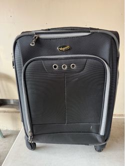 Olympia 21” Carry-on Suitcase