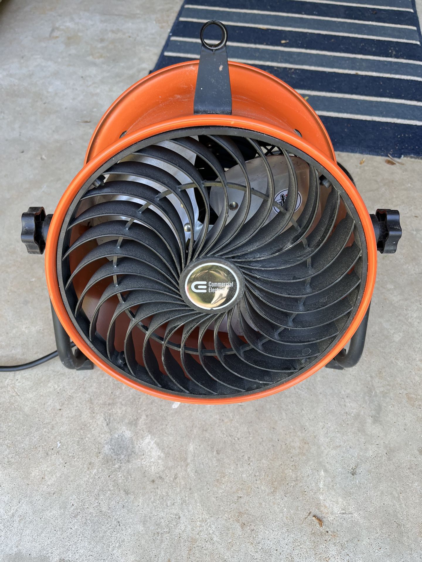 ⭐️ Pending Pickup ⭐️ Commercial Electric 10” Turbo High Velocity Floor Fan 