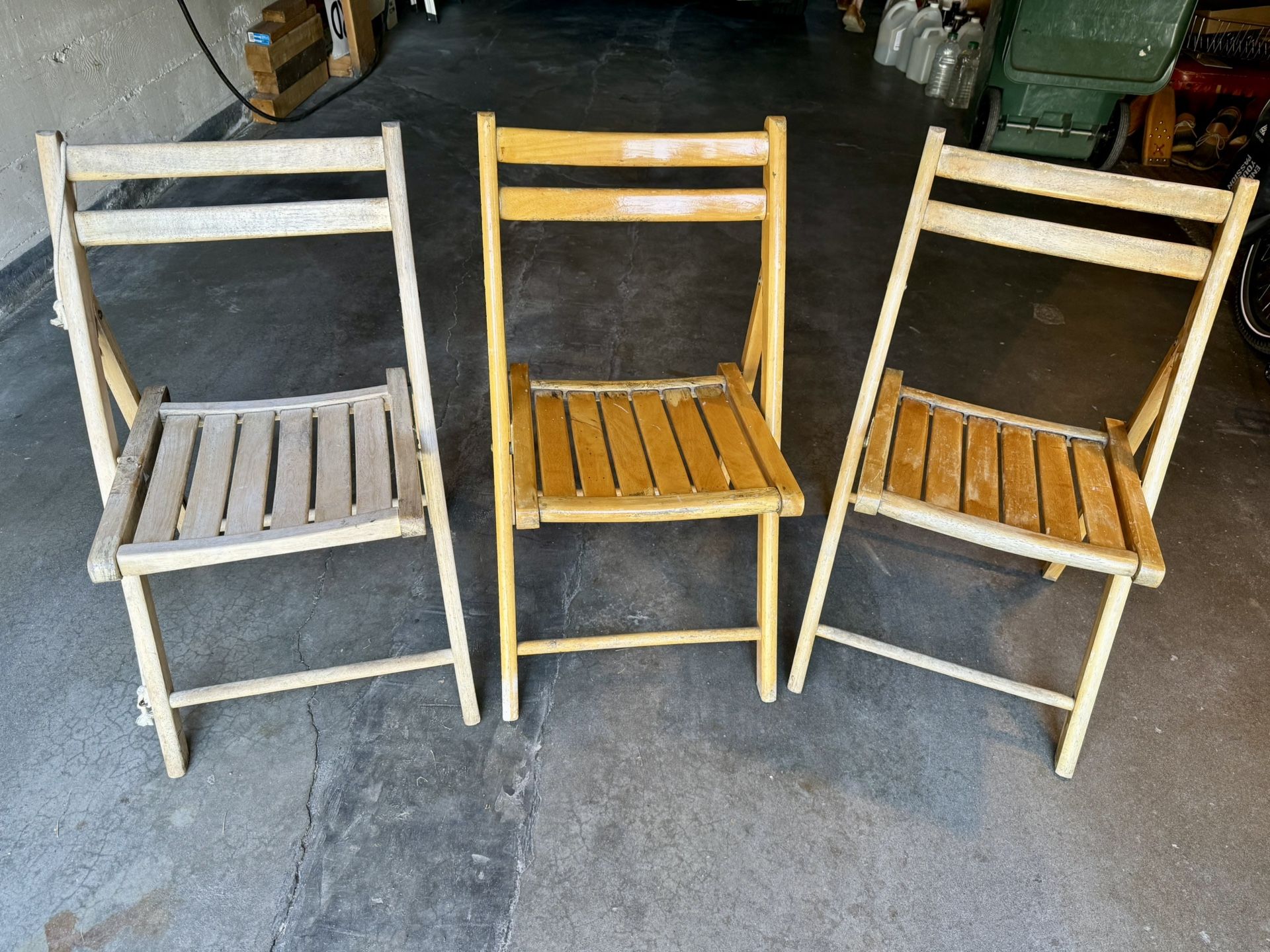 3 Wooden Folding Chairs In Good Condition