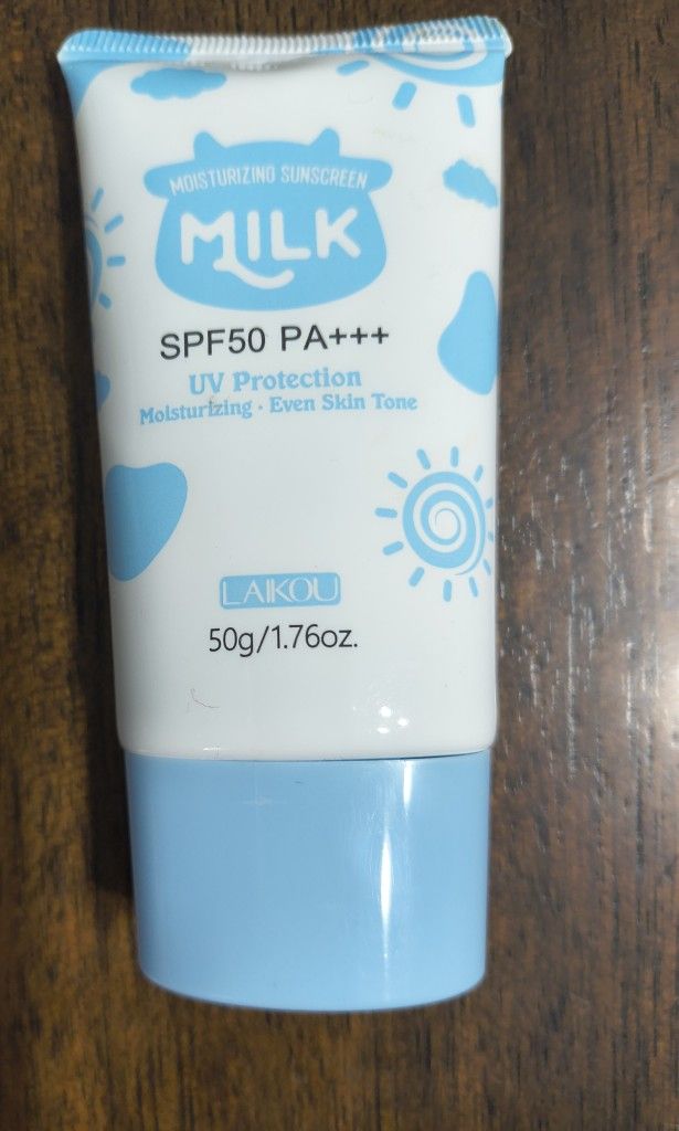 aiko Moisturizing body sunscreen SPF50 PA+++ UV protection Moisturizer_even skin tone. Size 1.76oz