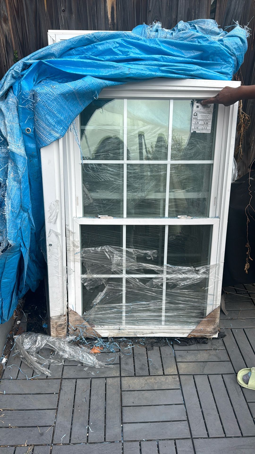 6 Windows Varies Sizes 