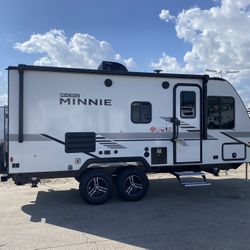 2022 Winnebago Micro Minnie 2100 BH