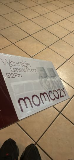 Brand new momcozy breast pump