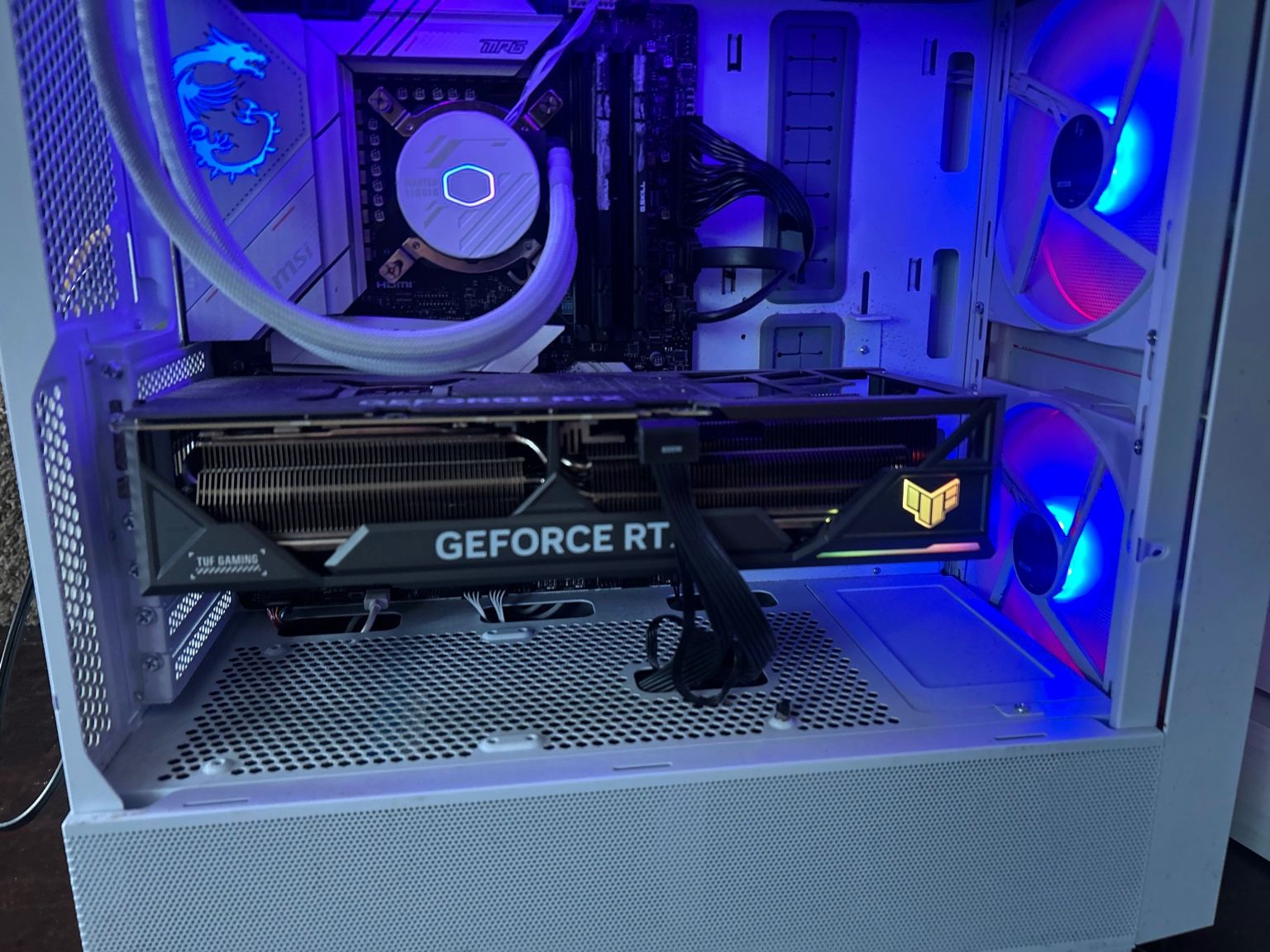 NVIDIA RTX 4090 24GB GDDR6X • Barely Used • Works Perfectly