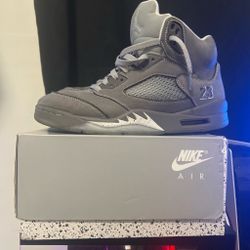 *AUTHENTIC* Air Jordan 5 Wolf Grey