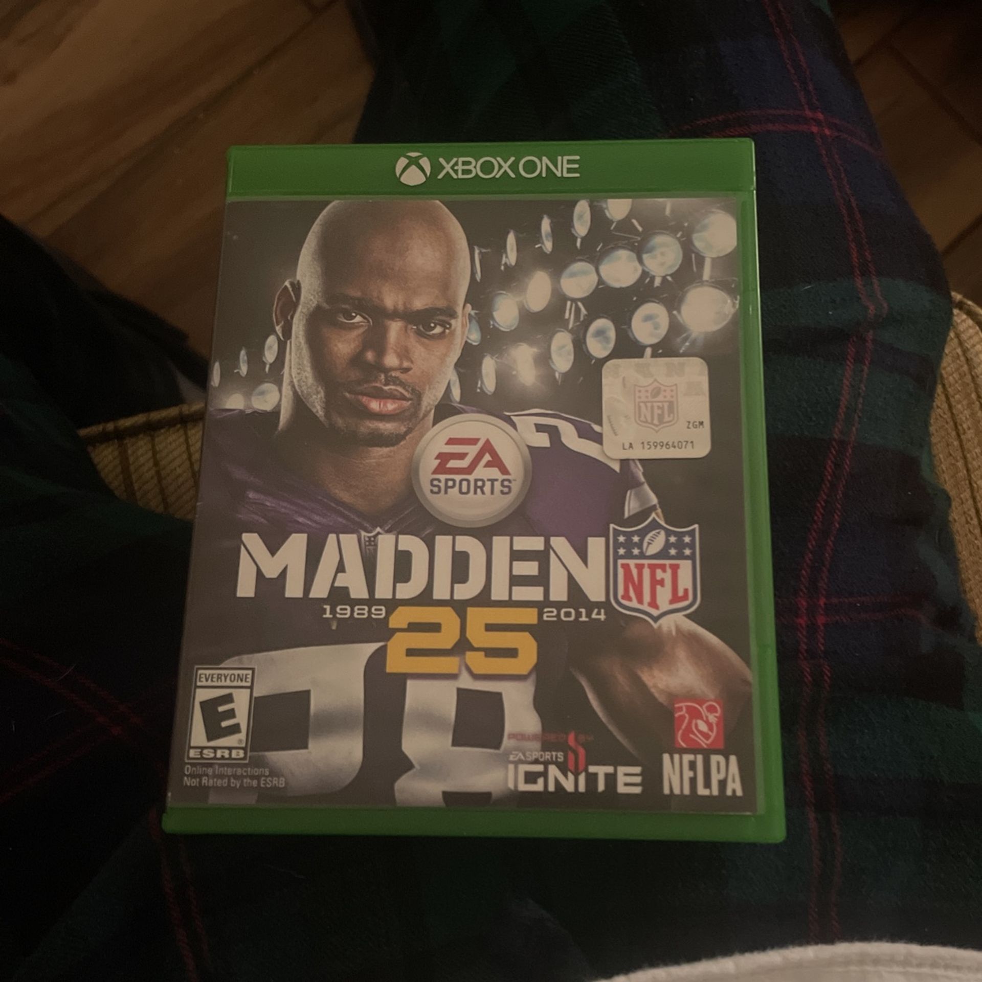 Madden 25 Xbox one disc good condtion.