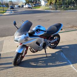 2006 Kawasaki Ninja 650 RUNS GREAT!!!!
