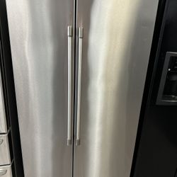 Maytag Side By Side Refrigerator 