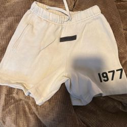 Essential 1997 Hoodie