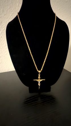 26” chain and cross