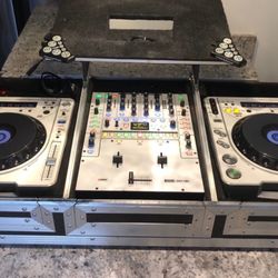 Pro DJ Gear Bundle: Pioneer CDJ-800MK2, Rane SIXTY-TWO Mixer, Novation Dicer