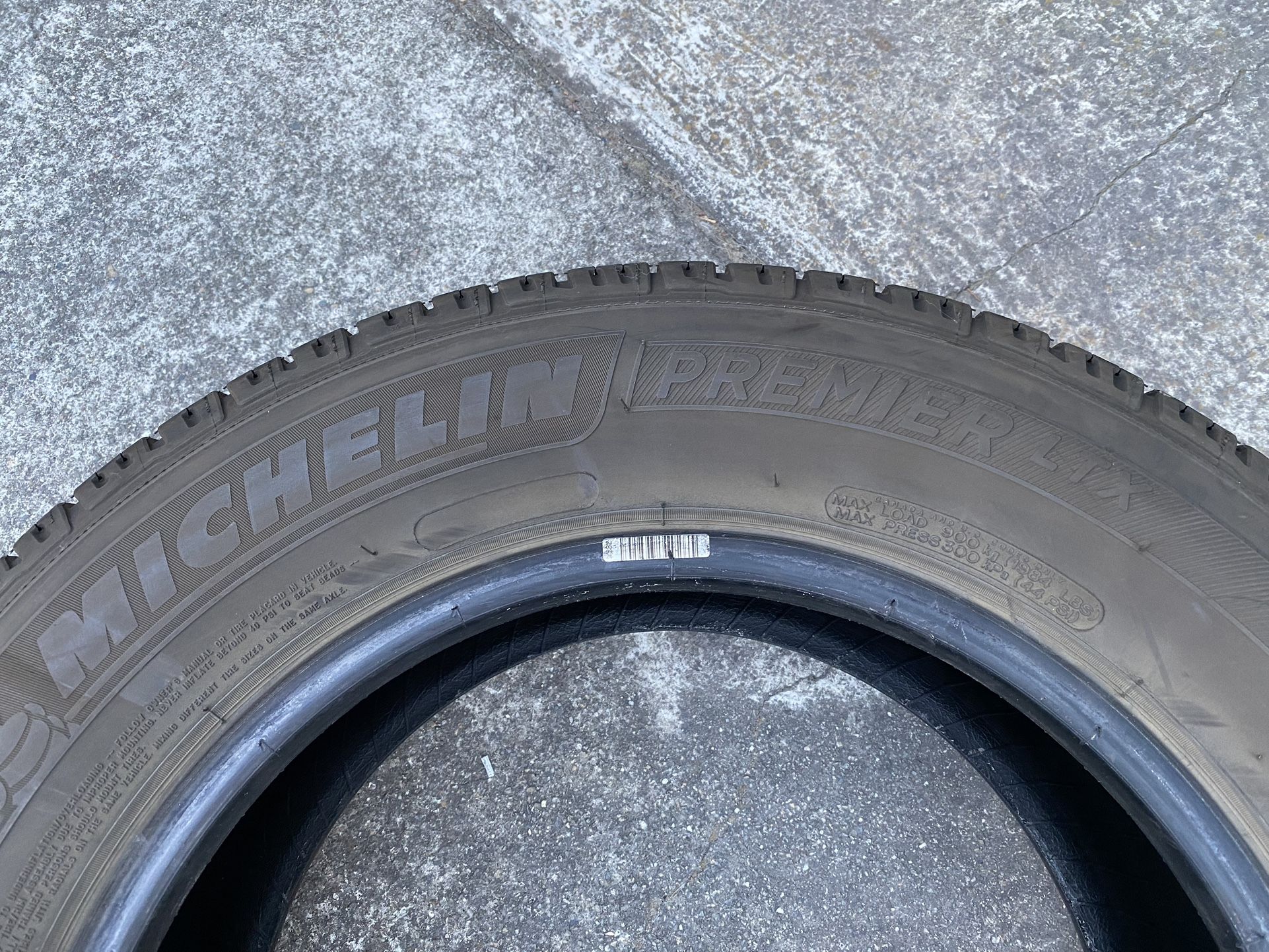 2 Michelin Premier LTX All Season 235 65 17 Good Tread Tires Top ...