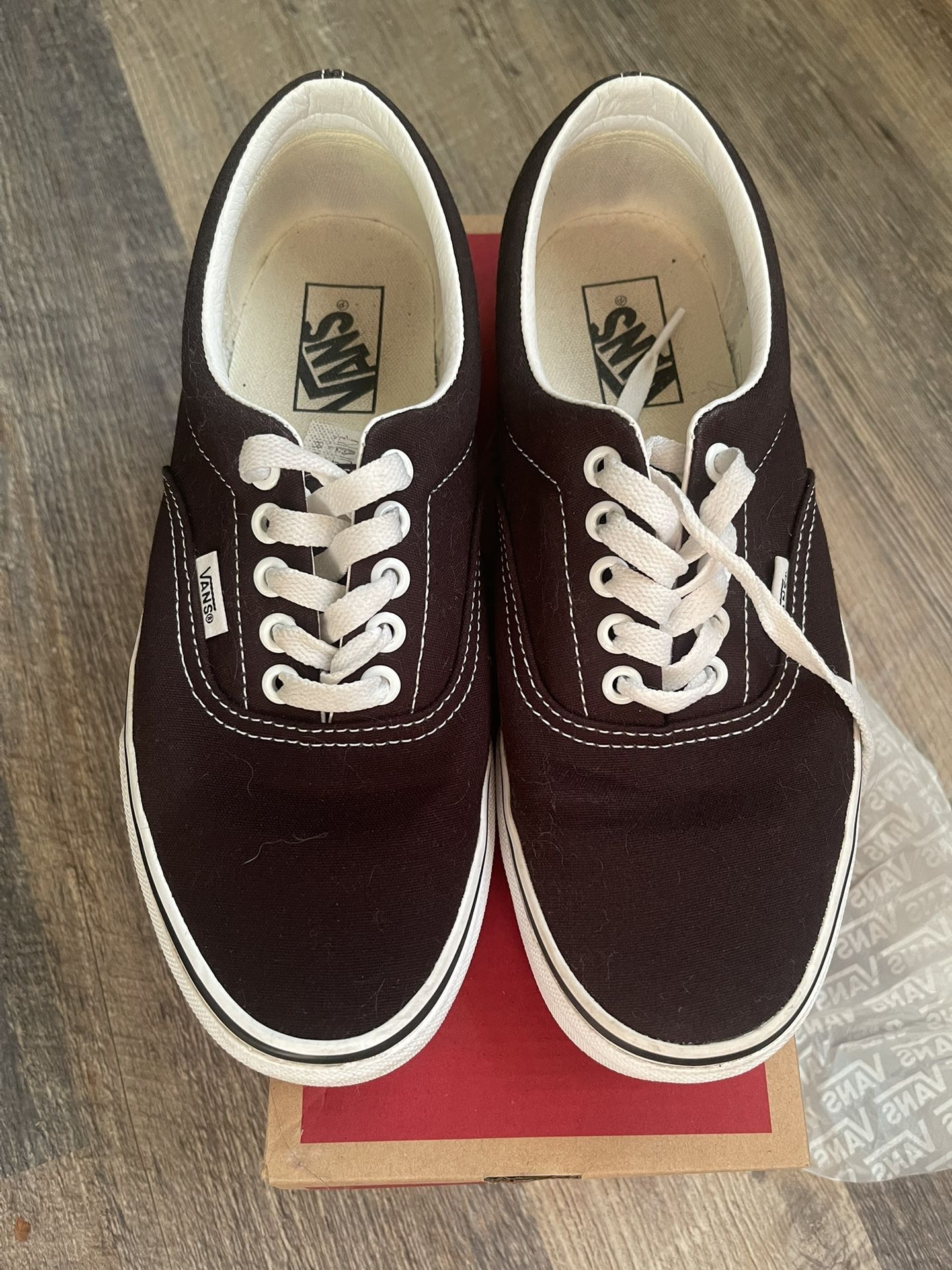 Vans Era Black and White Size 7.5m - 9w $45