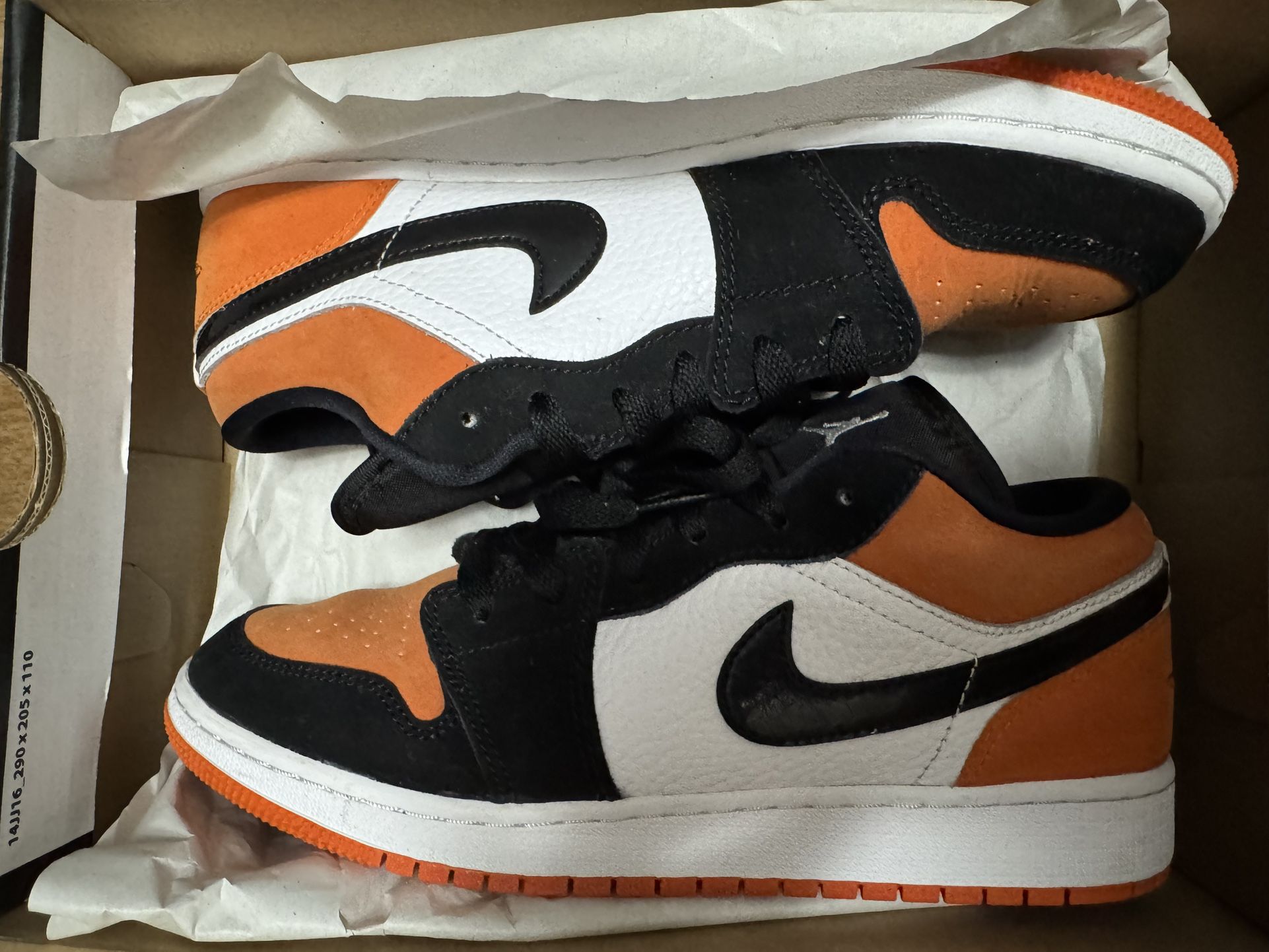 Jordan 1 low size 6Y