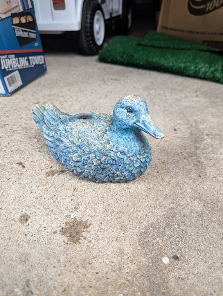Vintage Stone duck Sprinkler