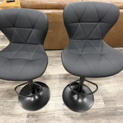 Brand new Barstools. (Set of 2) 