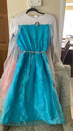 Elsa dress $5 size for 10 or 9 yr old