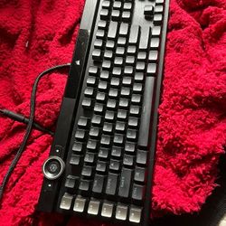 CORSAIR k100 gaming keyboard 