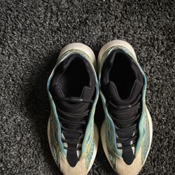 Yeezy’s taking Offers