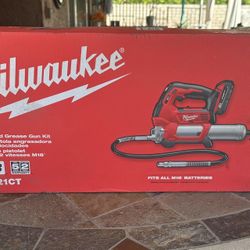 M-18 Milwaukee Grease Gun Kit