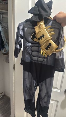 That men costume size 12 to 24 months