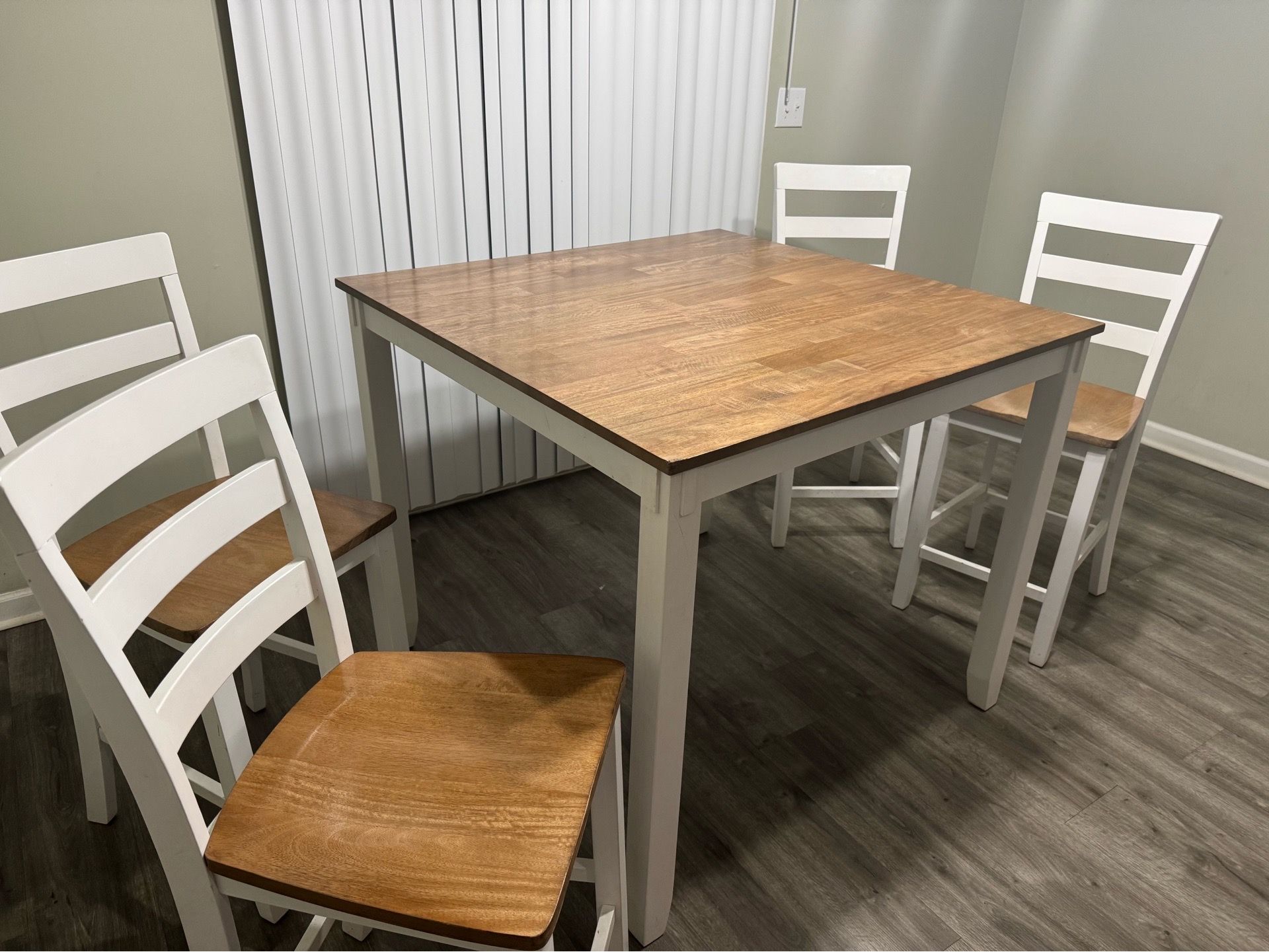Dining Set