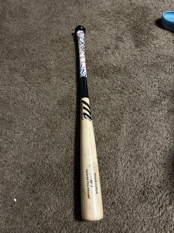 Marucci Wood bat