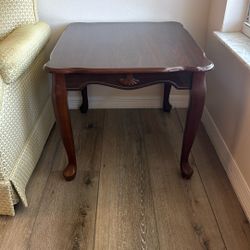Matching End Tables Set