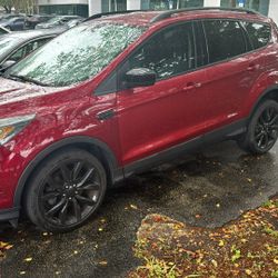 Ford Escape Titanium Sport Utility 4D